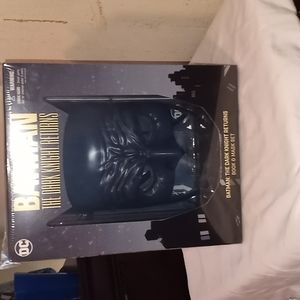 Batman the dark knight returns Book and mask set. Never been open still in origi